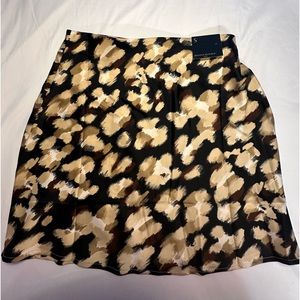 Banana Republic Leopard Print‎ Elastic Waist Skirt - Size Small. NWT